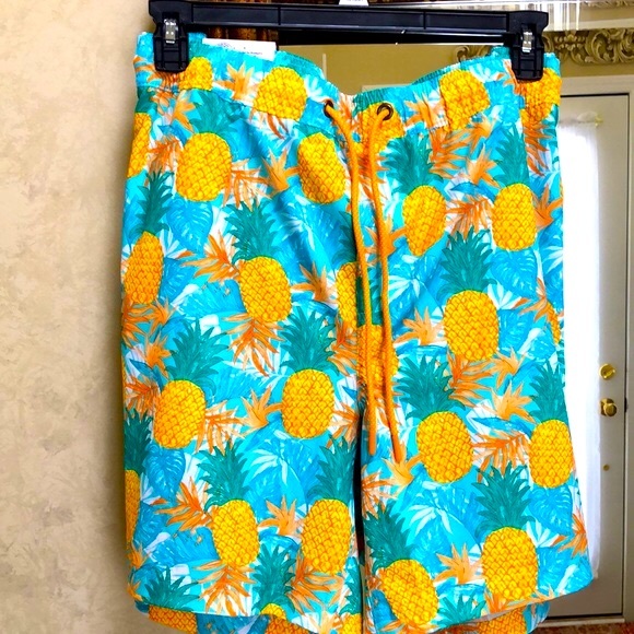 New Men’s resort swim trunk. Size XXL. Tropical plants and pineapples. - Picture 2 of 12
